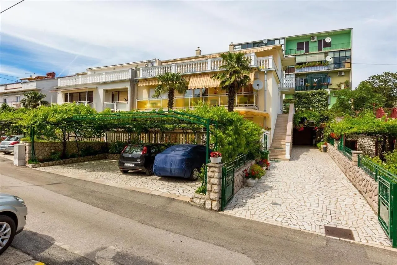 Two-Bedroom Apartment In Crikvenica XVI