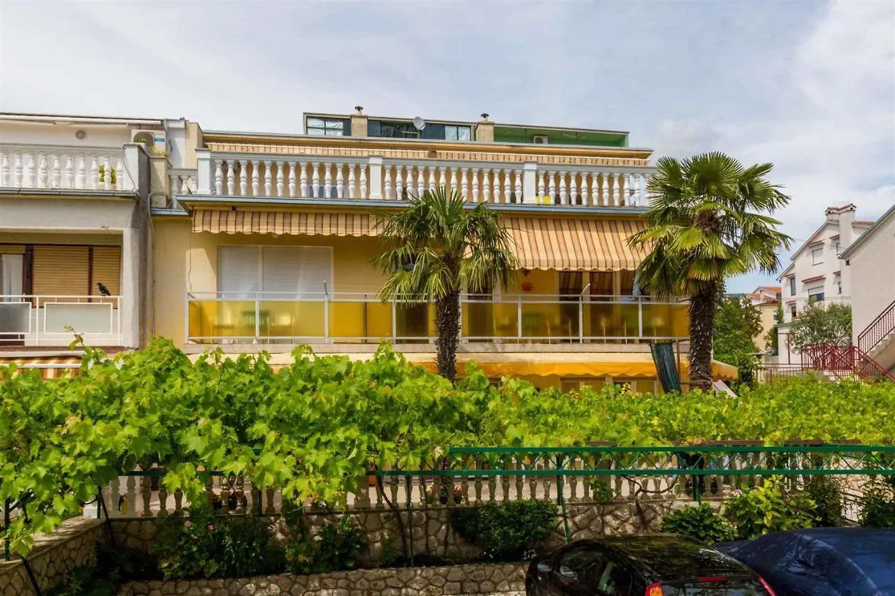Two-Bedroom Apartment In Crikvenica XVI