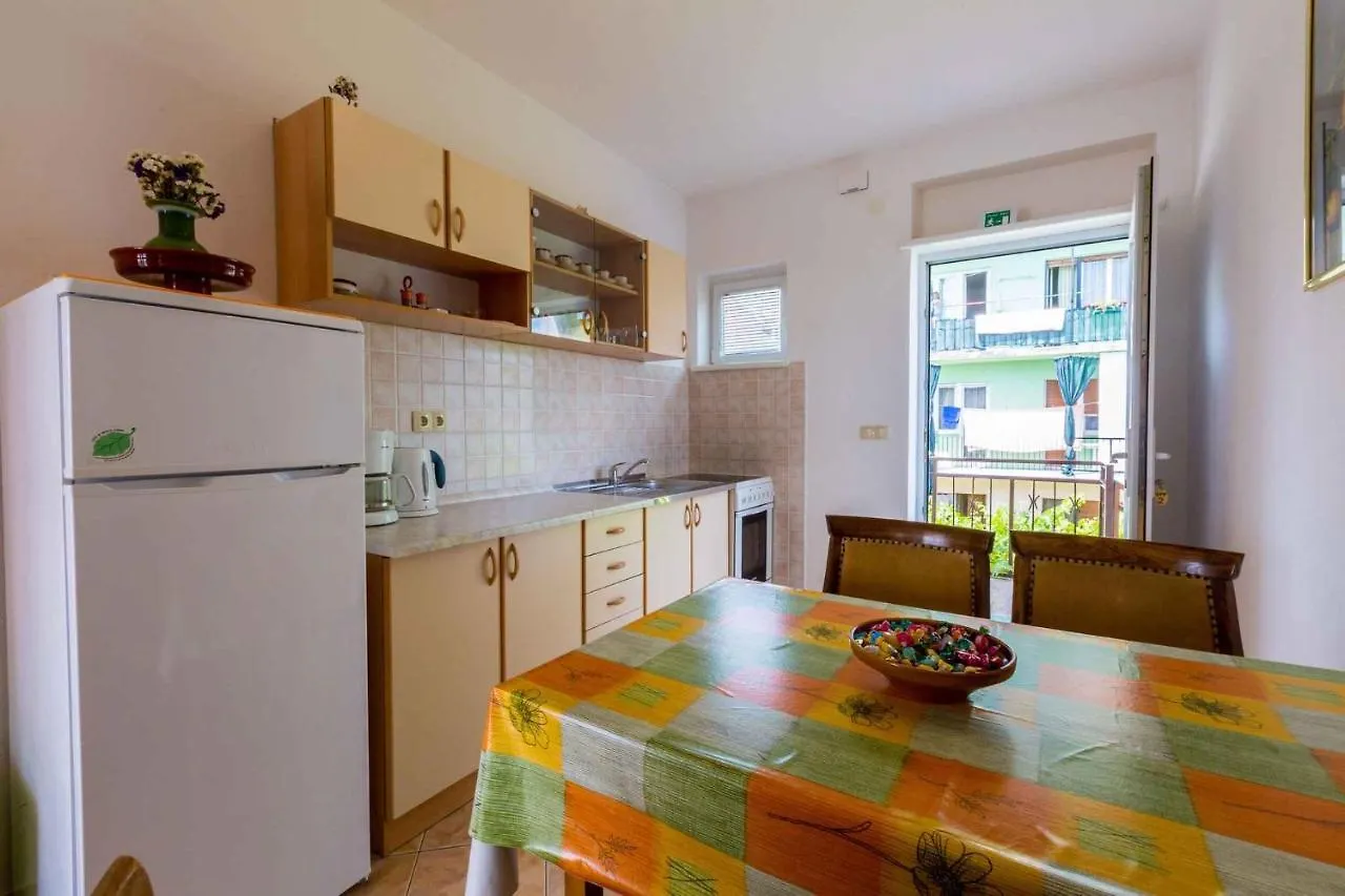 Two-Bedroom Apartment In Crikvenica XVI